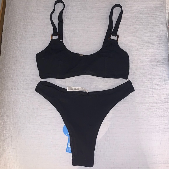 Cupshe - black bikini with tortoise shells detail on top - Picture 1 of 2